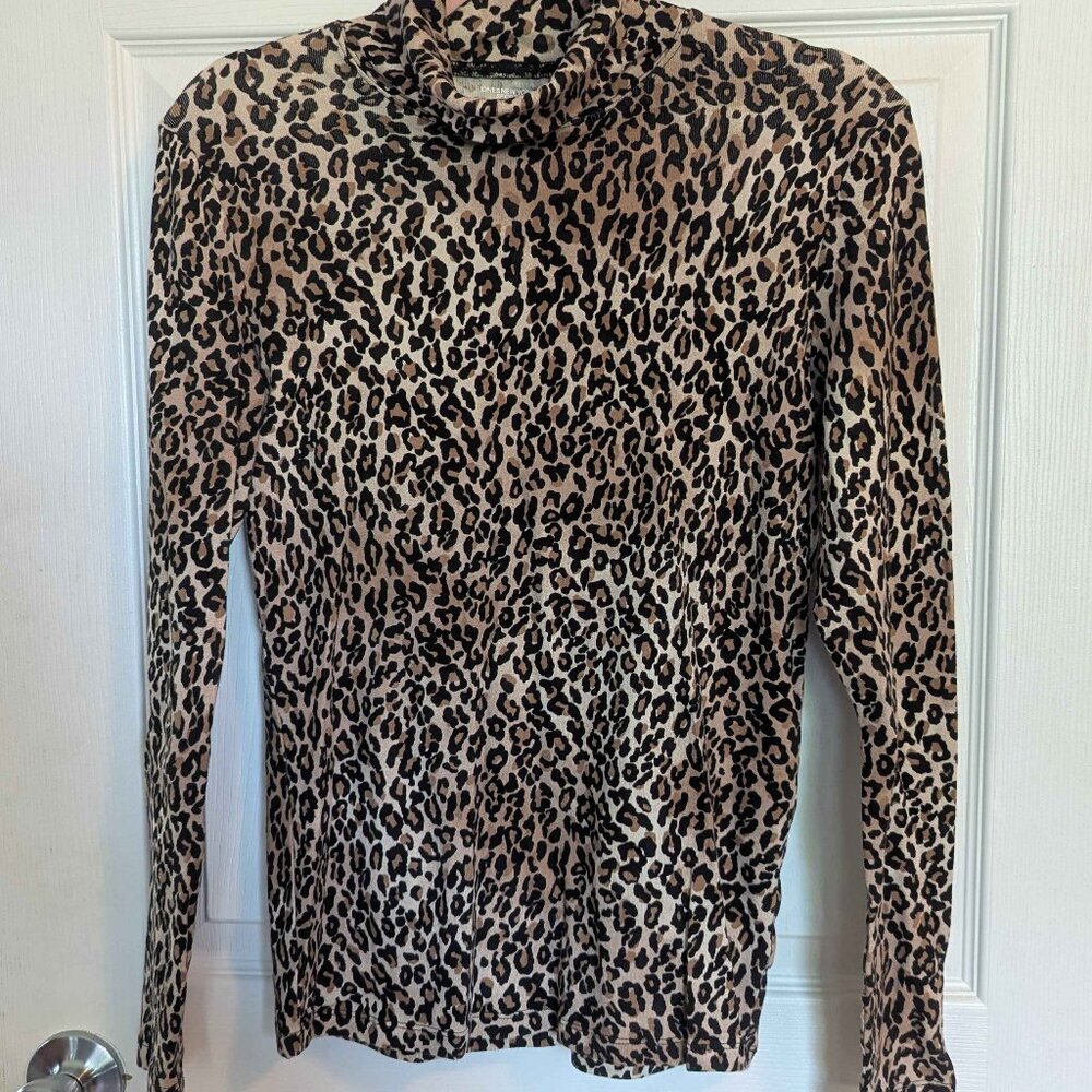 Jones New York Size Medium Leopard Print Turtleneck